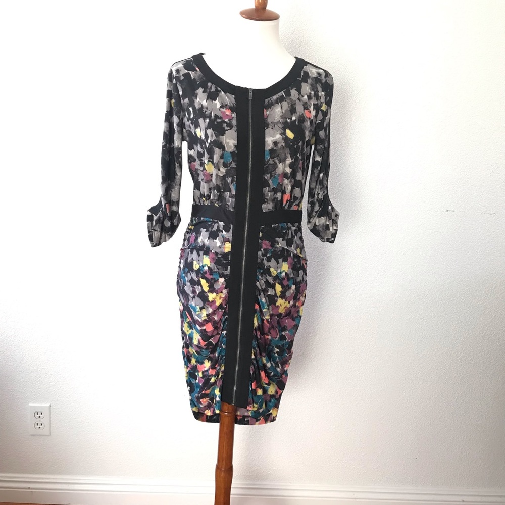 Dress - Picture 2 of 8
